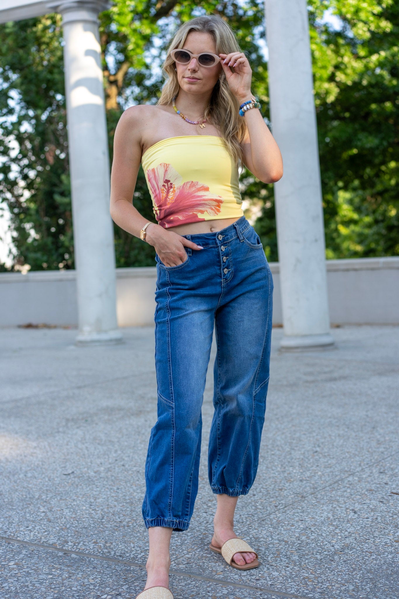 Modern Muse Barrel Jeans