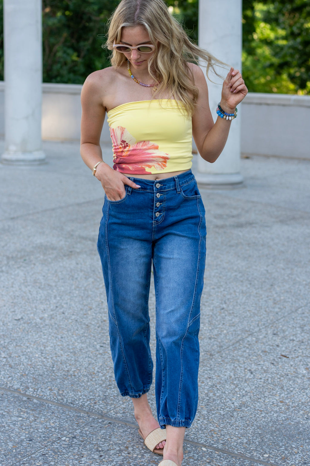 Modern Muse Barrel Jeans