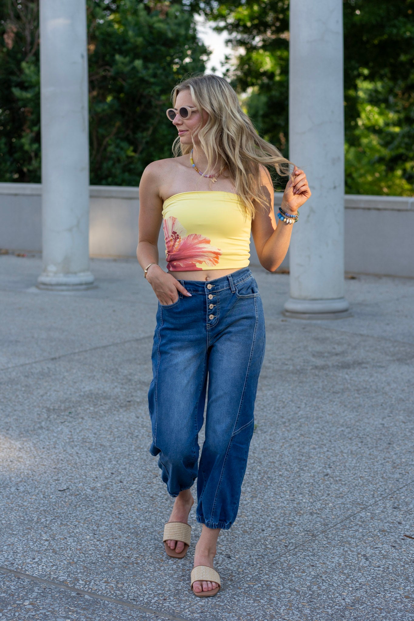 Modern Muse Barrel Jeans