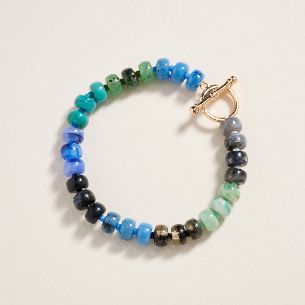 Soft Bloom Ombre Bead Bracelet
