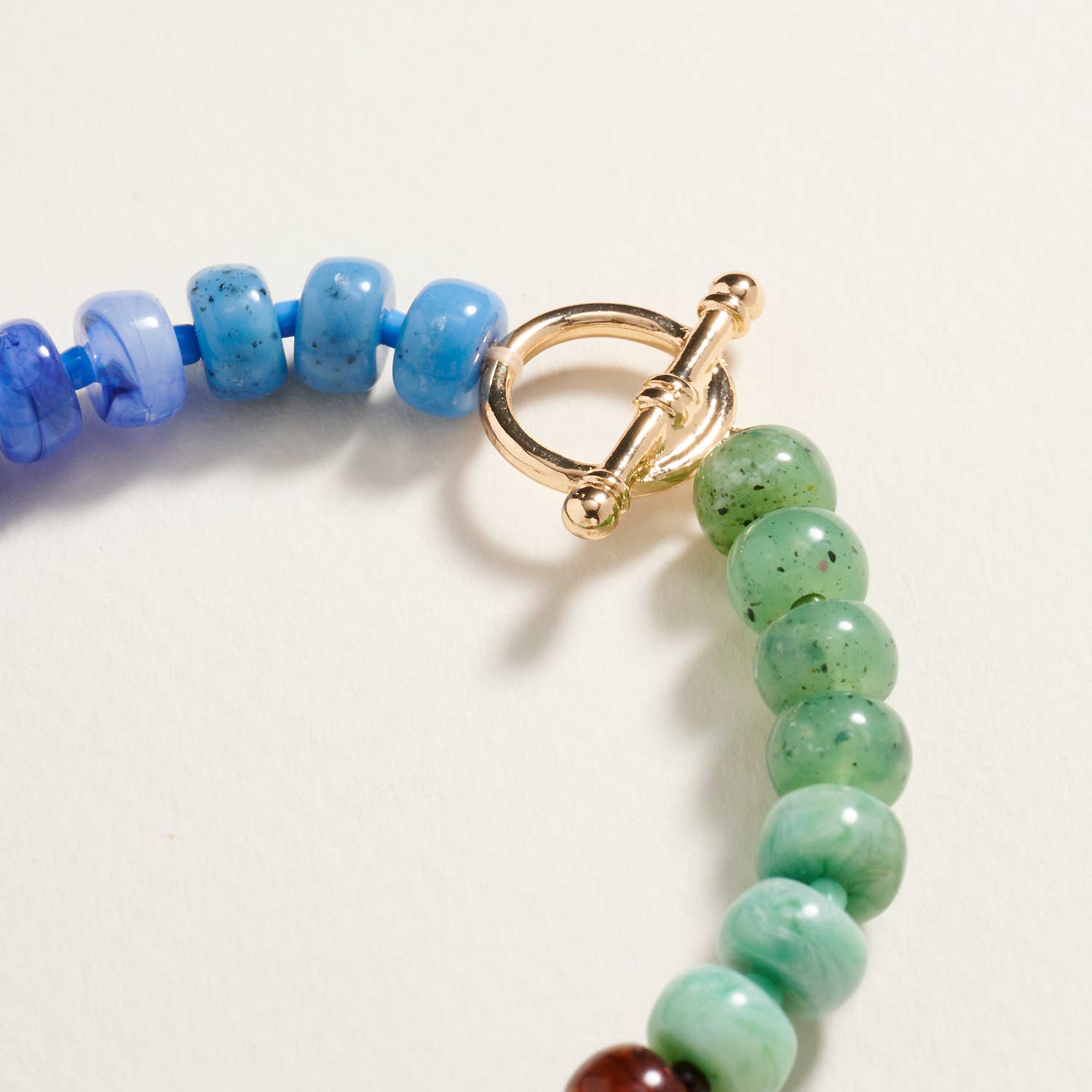 Soft Bloom Ombre Bead Bracelet