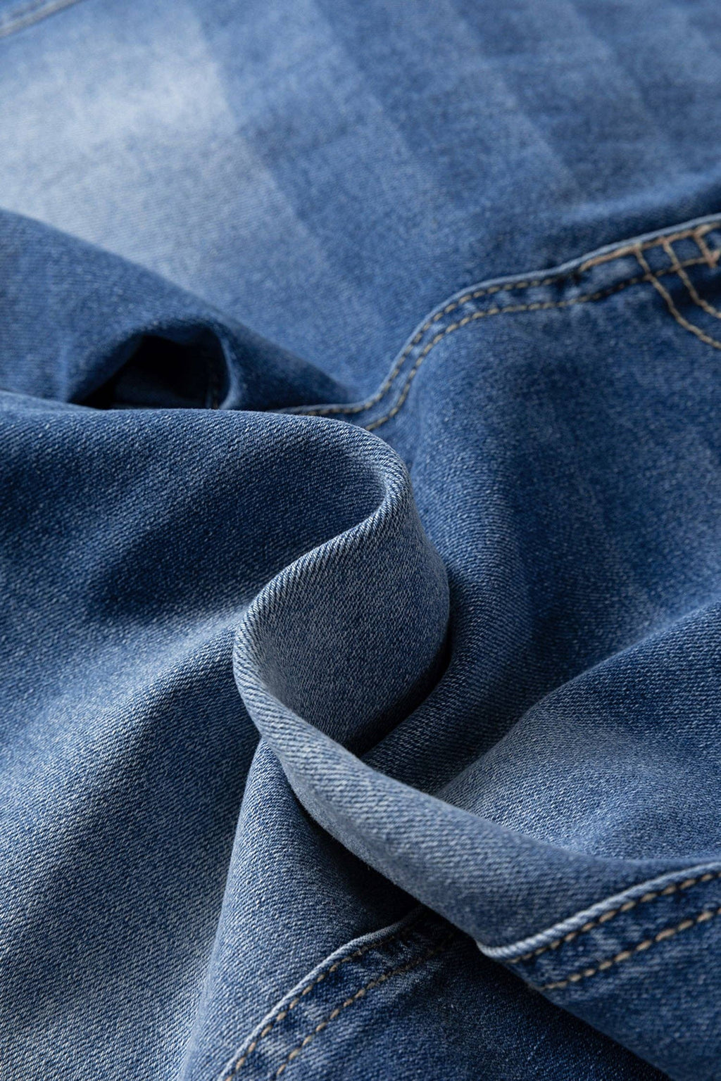 Modern Muse Barrel Jeans