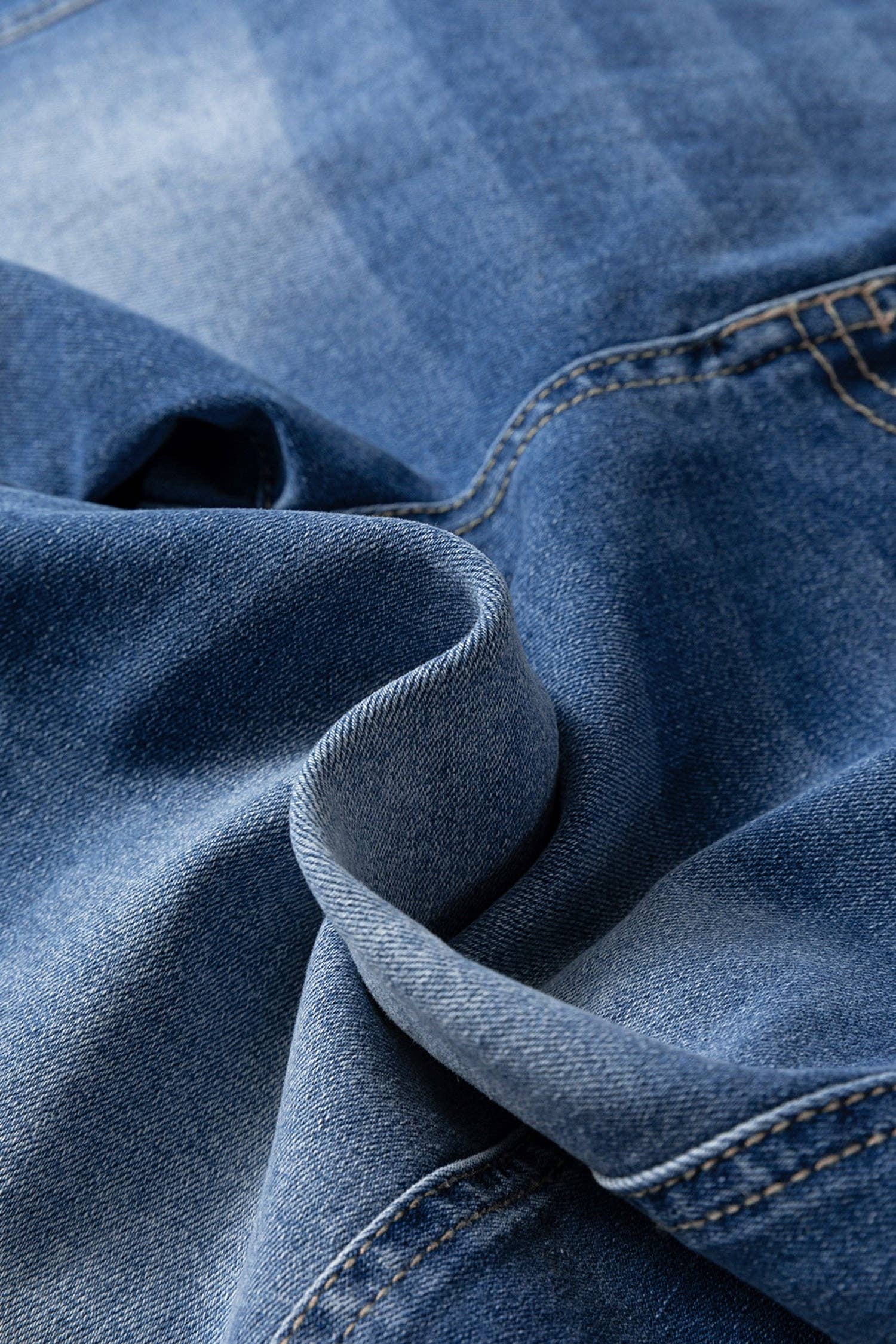 Modern Muse Barrel Jeans